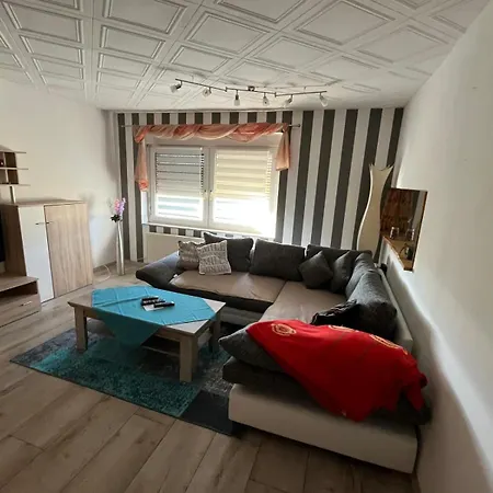 Familie Heiko Schroth Apartment Neussen