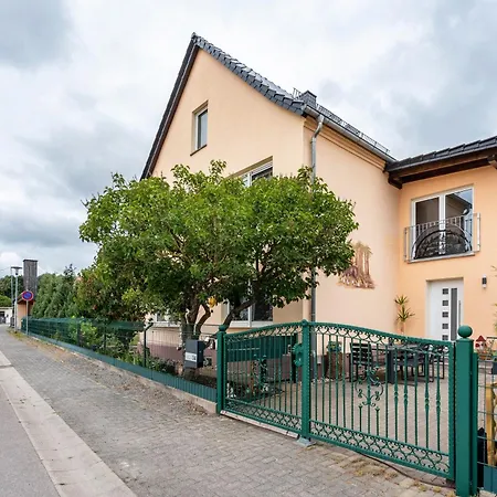 Familie Heiko Schroth Appartement Neußen